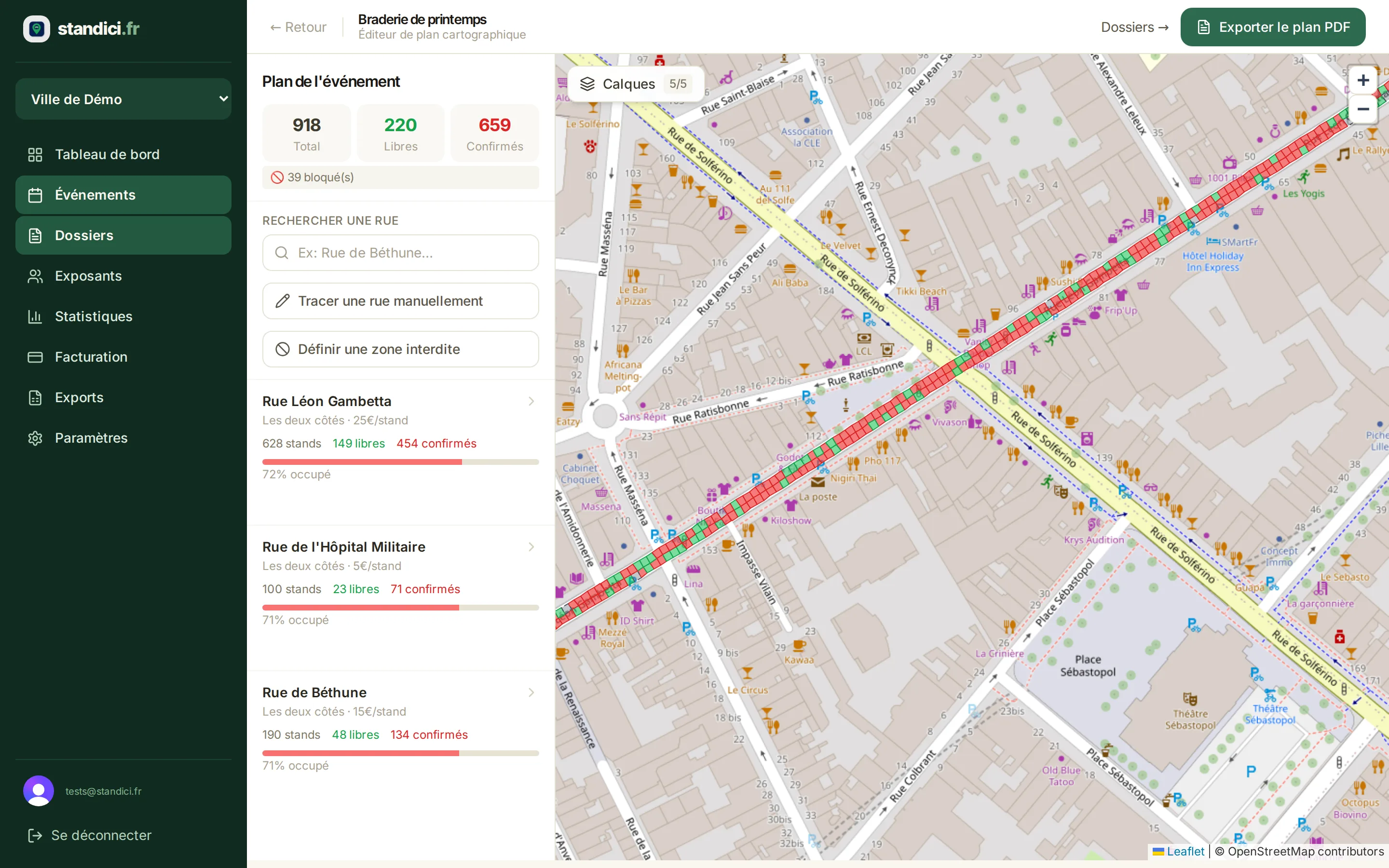 Éditeur de plan standici : les stands d'une braderie placés le long de la rue Léon Gambetta à Lille, colorés selon qu'ils sont libres ou réservés